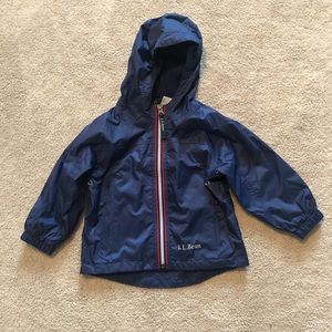 Like New L.L Bean Discovery Rain Jacket